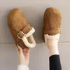 Botas de neve curtas estilo Birkenstock com sola grossa para mulheres, forradas com fleece para aquecimento, design de calçar, que aumenta a altura, nova coleção outono/inverno 2026, sapatos fofos de algodão