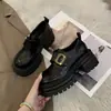 Zapatos de cuero para mujer de suela gruesa, tacón grueso, estilo británico, colección nueva 2026, versátiles y que realzan la altura, mocasines negros para mujer
