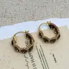 Aretes de circonita ámbar retro Maillard, aretes de aro geométricos, color electrochapado que conserva el color, sensación de lujo ligero de alta gama