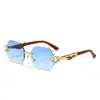 2025 Nuevo Llegado Transfronterizo Europeo y Americano Gafas de Sol Multilaterales sin Marco para Hombre Patas con Textura de Madera Moda Gafas de Sol Decorativas con Cabeza de Leopardo Tendencia