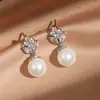 Brincos Pendentes RAKOL Estilo Francês Suave Folha de Zircônia Pérola para Trabalho Banquete Brincos Pendentes Acessórios de Brinco Versáteis de Luxo Leve para Mulheres