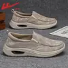 Zapatos de Jalar Zapatos de Hombre 2026 Nuevo Estilo Slip-On Zapatos de Hombre Zapatos de Papá Zapatos de Tela Old Beijing para Hombre Versátiles y Cómodos