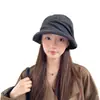 Sombrero de Pescador de Color Sólido con Borde Enrollado, Versátil y de Moda para Mujer, Otoño e Invierno, Plegado, Adelgazante, Lentejuelas, Cálido, Cortavientos