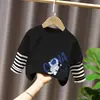 2026 Nova Camiseta Estilosa de Algodão Puro para Meninos, Manga Longa, Solta e Versátil, Camada Base Outono Inverno, Roupa Infantil