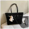 2025 Nuevo Bolso de Mano Retro de Gamuza Gran Capacidad Bolso de Mano Decorado con Correa Bolso de Hombro Bolso para Viajes Diarios de Mujer Moderno