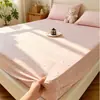 Juego de Tres Piezas de Sábana Bajera Ajustable Color Caramelo Estilo Coreano, Funda Protectora a Prueba de Polvo en Todo el Contorno para Colchón Simmons, Funda de Colchón Marrón, Funda de Cama de Taiwán al por Mayor