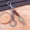 Llavero Colgante para Llaves de Ciervo de Aleación Vintage Tejido de Piel de Vaca Punk Creativo Pequeño Regalo para Hombres y Mujeres