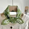 Lenço Quadrado Pequeno Floral de Algodão e Linho Fino para Primavera e Verão para Mulheres, Lenço de Seda Estampado Versátil, Lenço de Cabeça e Prendedor de Cabelo Decorativo Multifuncional