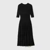 Vestido Preto Estilo Francês para Pausa para o Chá, Estilo Hepburn, Acinturado, Emagrecedor, Elegante Vestido Longo para Mulheres, Novo Modelo Verão 2026