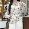 Camiseta Feminina Manga Longa Levemente Transparente com Estampa de Borboleta Grande Verão Casual Fina Cobertura Solta Gola Redonda