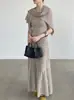 Conjunto de Dos Piezas Taochuan Minimalista Adelgazante Camisa de Punto de Manga Corta con Cuello en V + Chal Bufanda Triangular Top Elegante YL101