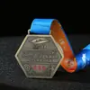 Medalha de Metal Personalizada pelo Fabricante Escudo de Madeira de Nogueira Medalha de Aposentadoria Comemorativa Medalha Honorífica Embalagem em Caixa de Madeira