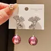 Pendientes de Hoja de Arce Dorada con Incrustación de Perla~Pendientes de Botón de Hoja de Arce Redondos de Zirconia de Lujo Ligero, Chapados en Oro Real de 18 Quilates, Pendientes Vintage Franceses de Alta Gama