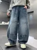 Calça de outono estilosa para meninos, nova coleção 2026, jeans infantil de tamanho grande com perna curva, calça comprida para primavera/outono, estilo cool e moderno, atacado