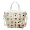 Bolsa de Mão Feminina Fashion e Estilosa Modelo Saco, Bolsa de Ombro Minimalista Tendência, Bolsa Transversal Estilo Coreano com Estampa de Nicho