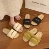 Novas pantufas peludas femininas modelo 2026 para uso externo, com sola grossa, estilo coreano outono e inverno, de algodão, com uma tira, quentes e confortáveis, bege