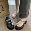 Sandalias de Tira en el Dedo con Pedrería de Moda y Tira Fina para Mujer, Nuevo Estilo Verano 2026, Talla Pequeña, Chanclas de Suela Gruesa para Aumentar la Altura, para Combinar con Vestidos