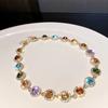 Collar de color con incrustaciones de diamantes para mujer, cadena de clavícula de nicho de lujo, simple y ligera, diseño de alta calidad, elegante cadena para el cuello.