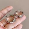 Pendientes de plata de ley 925 con forma de anillo brillante y sinuoso, con forma de mosquito, estilo frío, estilo moderno y retro de Hong Kong.