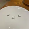 Nuevo conjunto de tres piezas de pendientes de circón para mujer, agujeros de oreja, diseño exquisito de nicho pequeño, aguja de plata S925, joyería de cobre al por mayor