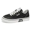 Sapatos Masculinos de Verão 2026 Novos Sapatos de Lona Respiráveis para Estudantes Masculinos Tênis Esportivos Versáteis da Moda Tênis Casuais Sapatos da Moda