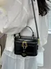 Bolsa de mão tipo balde de nicho de moda transfronteiriça, nova bolsa de ombro e transversal versátil casual vintage para outono e inverno para mulheres