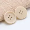 Botões de Resina com Imitação de Madeira no Atacado para Casacos Trench e Casacos de Lã, Botões Decorativos, Botões Redondos de Quatro Furos de Alta Costura para Moda