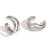 Moda europea y americana popular nicho lujo ligero clip para oreja personalidad simple acero inoxidable chapado en oro de 18 quilates flor serpiente microincrustaciones pendientes