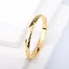 Pulsera de flor con apertura tipo diamante flash cortado a láser europea y americana al por mayor pulsera de personalidad dorada para mujer titanio acero todo-partido