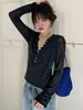 Nuevo Top Térmico Henley Otoño/Invierno 2026 Cuello Semiabierto Manga Larga Tejido Ajustado Estilo Coreano para Mujer Suéter Prenda Interior