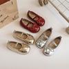 Zapatos de Cuero para Niñas 2025 Primavera y Otoño Nuevos Zapatos Plateados Zapatos de Princesa para Niña Pequeña Zapatos de Frijol de Suela Blanda Flats Rojos a la Moda