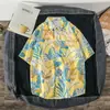 Camisas Florais de Manga Curta para Férias para Homens e Mulheres no Verão Finas Tendência Marca Retro Soltas Casuais Tendência Camisas de Casal Bonitas
