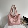 Bolsas Retrô para Mulheres 2025 Outono Novo Bolsas Elegantes para Mulheres Versáteis Bolsas de Mão com Letras Bolsas de Ombro Bolsas Tote para o Dia a Dia