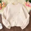 Nova Camiseta de Tricô Slimming com Atmosfera Macia e Sedosa, Flores Tridimensionais Crochê à Mão, Suéter Solto Gola Redonda para Mulheres