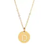 Venta caliente transfronteriza collar con letra de acero de titanio colgante redondo 26 mayúsculas en inglés collar de joyería pulida al por mayor