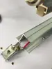 La almohadilla aislante debajo del cable de calentamiento de la selladora manual/de pedal es una almohadilla suave de silicona resistente a altas temperaturas.