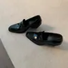 Edición Lancui~Mocasines casuales de moda retro británica para mujer, slip-on versátiles, zapatos de un solo color cómodos de corte bajo