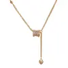 Moda Coreana y Japonesa Lujo Ligero Collar con Borla en Forma de Cintura de Circonita, Diseño Versátil Exquisito y Simple, Cadena Súper Brillante para Clavícula para Mujeres