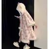 [En Stock] Bata Gruesa con Capucha de Terciopelo Coral para Mujer 2025 Invierno Nueva Ropa de Casa Cálida Que Se Puede Usar Fuera de la Bata