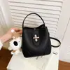 Bolso Cruzado Nuevo de Moda 2026 para Mujer, Bolso Cubo de Lujo Ligero de Nicho de Gama Alta, Bolso de Mano a la Moda con Bolsita a Juego