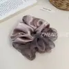 Scrunchie de Malha Cetim de Alta Qualidade com Recortes, Elástico de Cabelo Doce e Versátil Estilo Coreano, Acessório de Cabelo para Mulheres