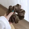 Anillo para el cabello de intestino grueso Cuerda para el cabello para mujer Estilo avanzado Elegante Cuerda para el cabello Flor para la cabeza Lazo Tendón de goma Negro Accesorios para el cabello de verano Adorno para la cabeza Nuevo estilo
