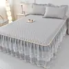 Nuevo Estilo Princesa de Verano Juego de Tres Piezas de Colchoneta Suave de Látex Engrosada Colchoneta de Seda Helada Lavable a Máquina Colchoneta Estilo Falda de Cama