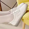 Zapatos Blancos para Mujer 2026 Primavera y Verano Nuevo Estilo Zapatos de Maternidad para Madres, Zapatos Casuales de Cuero a la Moda, Zapatos Planos Versátiles y Cómodos