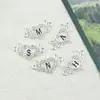Versión Coreana Sencilla Moderna DIY Aleación Color Duradero Serie Diamante de Punto 26 Letras Alas Blanco Kuv Joyería Pequeña Accesorios DIY