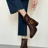Botas Curtas Retro de Couro Macio com Solado de Couro, Salto Alto e Bico Quadrado, Botas Plataforma de Couro Macio com Salto Grosso ~ 7cm de Altura, Botas Elegantes que Aumentam a Altura e Emagrecem com