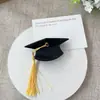 Pinza para el Cabello Estilo Birrete de Graduación 2026 Nuevo Pinza de Nicho Linda y Elegante Pinza de Tiburón para Peinado Recogido en la Parte Trasera del Cabello