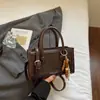 Bolso de Mano de Nicho Tendencia Estilo Coreano para Mujer 2026 Nuevo Modelo Bolso Cruzado de Lujo Ligero Bolso de Hombro de Nicho Retro de Moda Tendencia