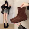 Estilo Coreano Otoño/Invierno 2026 Nuevas Botas Planas de Terciopelo Mate Simples Botas de Tacón Plano Adelgazantes Botas Cortas Elegantes de Punta Fina para Mujer