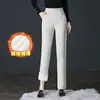 9210 pantalones rectos gruesos forrados de polar para invierno pantalones para mujeres de mediana edad y mayores talla grande pantalones largos para madre pana casual